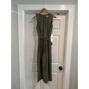 Calvin Klein Sleeveless Jumpsuit Crinkle Material Olive Green Women's Sz 4